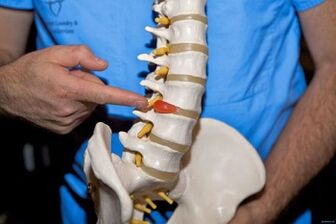 Why the back hurts in the lower back and what to do